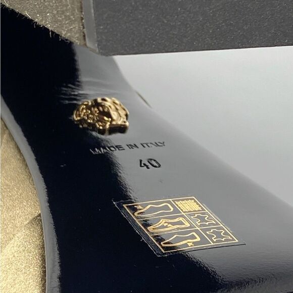 Versace Satin Platform Pumps size 40 - Picture 14 of 14